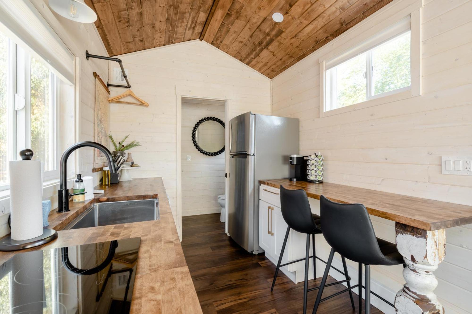 Holiday home - The Tiny On Alberta